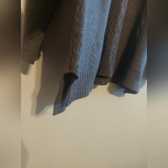Evolution by Cyrus Cable Milanya Soft Knit Sweater Dark Grey Stitch Fix - Picture 5 of 8